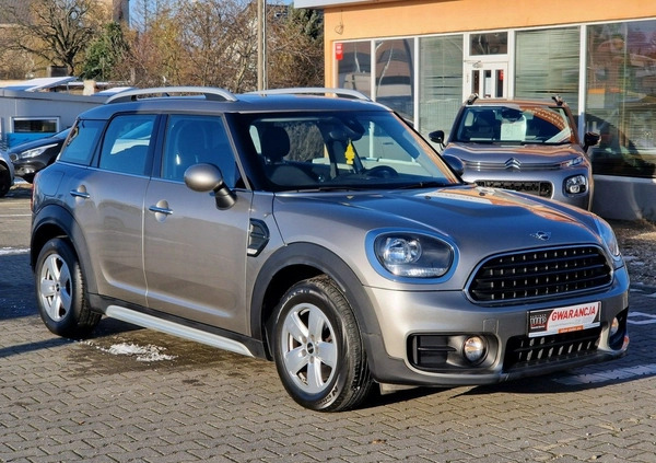 MINI Countryman cena 64900 przebieg: 186200, rok produkcji 2019 z Sosnowiec małe 631